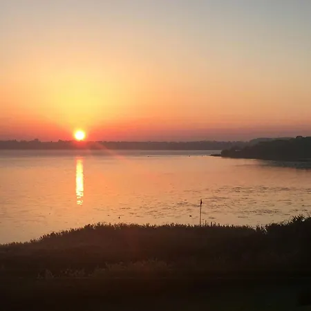 Sunrises And Peace At Bredetved Vakantiehuis *